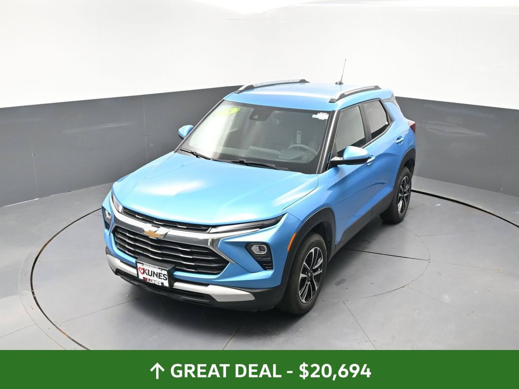 Used 2025 Chevrolet TrailBlazer LT AWD/4WD image 47