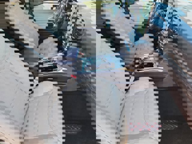 Used 2020 Ford Explorer Platinum w/ Premium Technology Package image 15