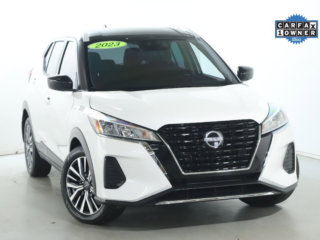 Certified 2023 Nissan Kicks SV FWD image 3