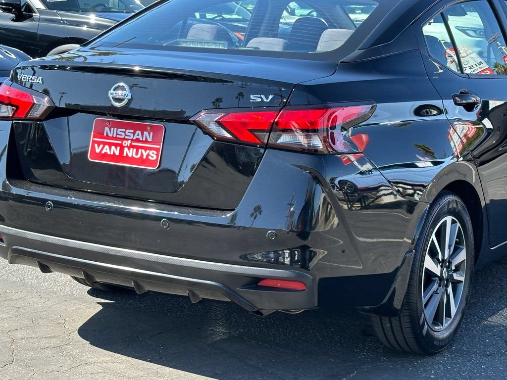 Used 2022 Nissan Versa SV w/ Trunk Package FWD image 8