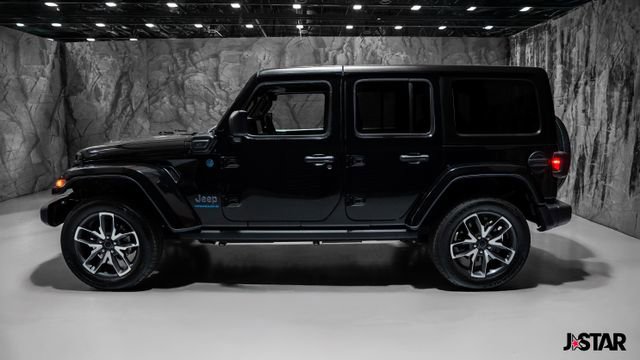 Used 2024 Jeep Wrangler Unlimited AWD/4WD image 24