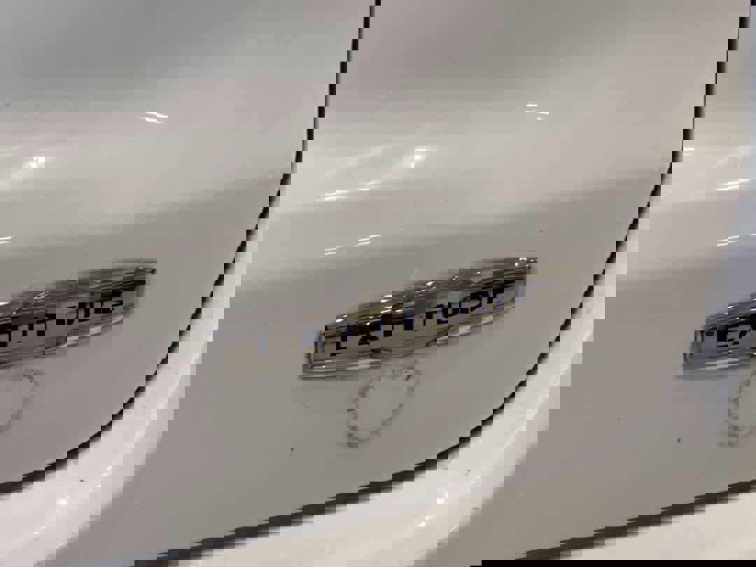 Used 2018 Jeep Compass Latitude w/ Popular Equipment Group AWD/4WD image 12