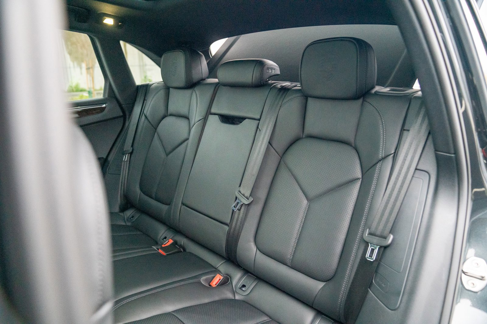 New 2026 Porsche Macan image 24