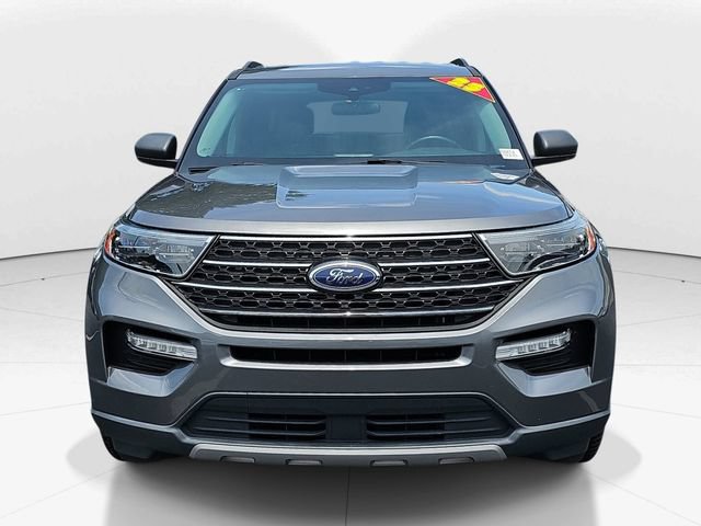 Used 2023 Ford Explorer XLT w/ Equipment Group 202A RWD image 10