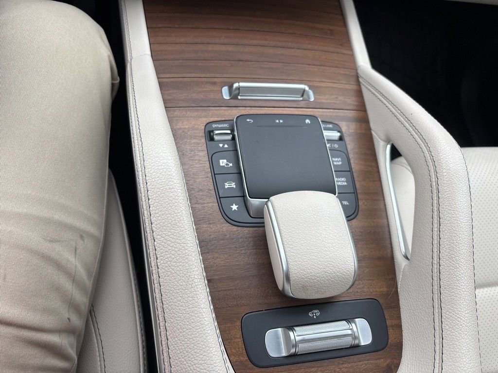 Used 2023 Mercedes-Benz GLS 450 4MATIC image 10