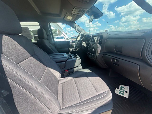 Used 2025 Chevrolet Silverado 1500 Custom Trail Boss w/ Dark Appearance Package AWD/4WD image 16