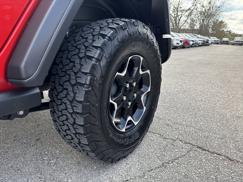 Used 2022 Jeep Wrangler Unlimited Rubicon 4xe w/ Cold Weather Group AWD/4WD image 12
