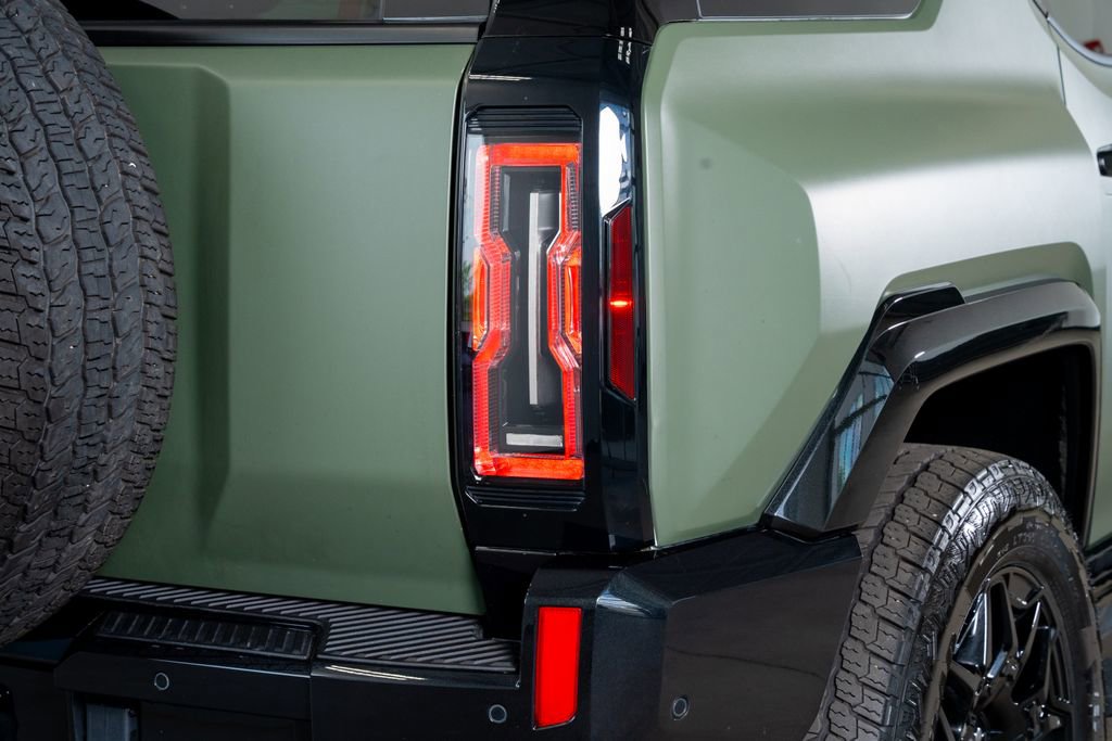 Used 2025 GMC Hummer EV 3X image 11