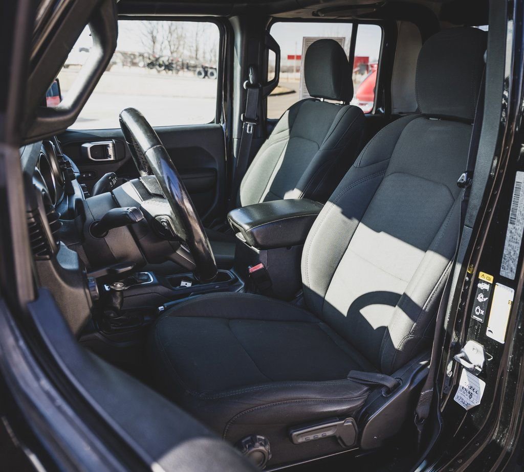 Used 2020 Jeep Gladiator Sport w/ Quick Order Package 24S image 17