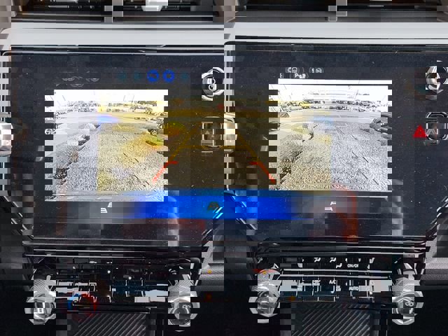 New 2027 Chevrolet Bolt LT w/ Comfort Package image 40