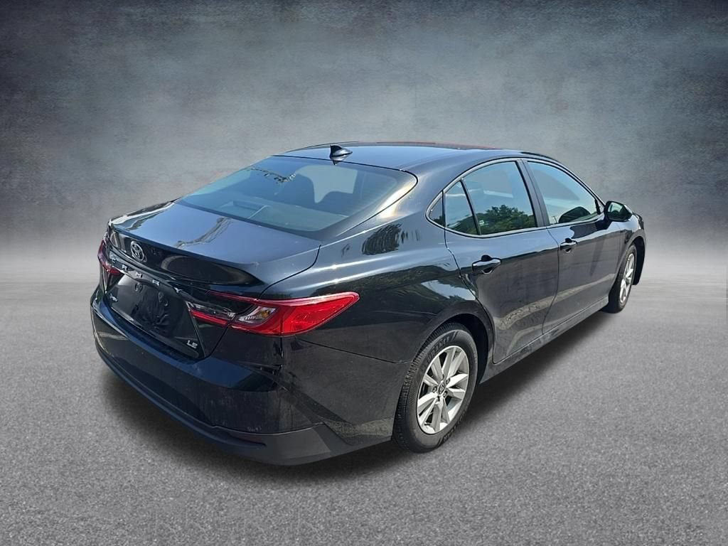 Used 2025 Toyota Camry LE FWD image 9