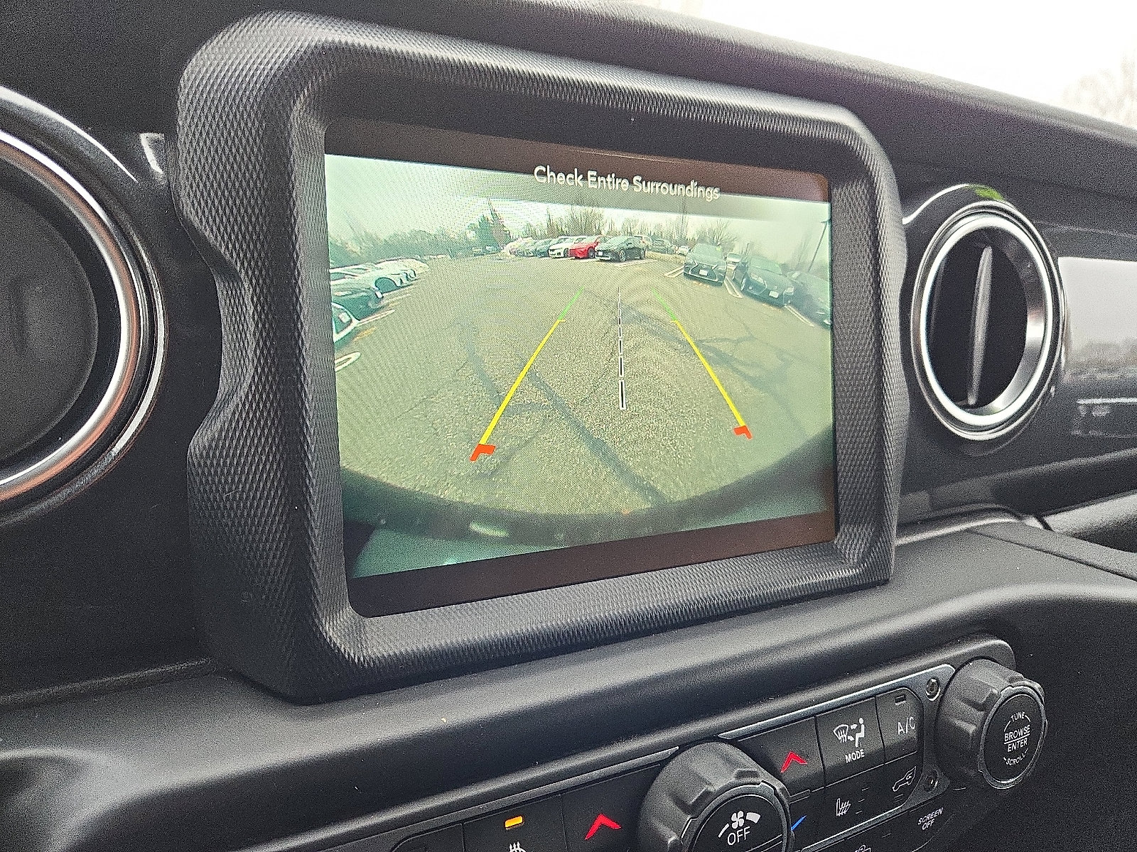 Used 2022 Jeep Wrangler Unlimited Sahara image 18