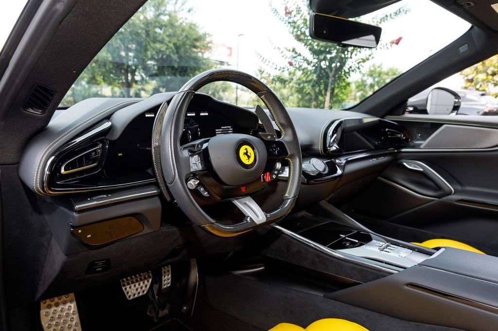 Used 2025 Ferrari Purosangue AWD/4WD image 32