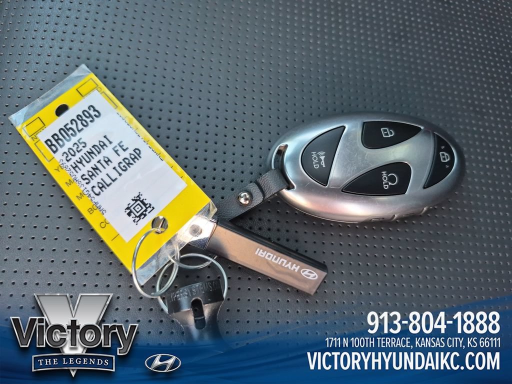 Used 2025 Hyundai Santa Fe Calligraphy FWD image 29