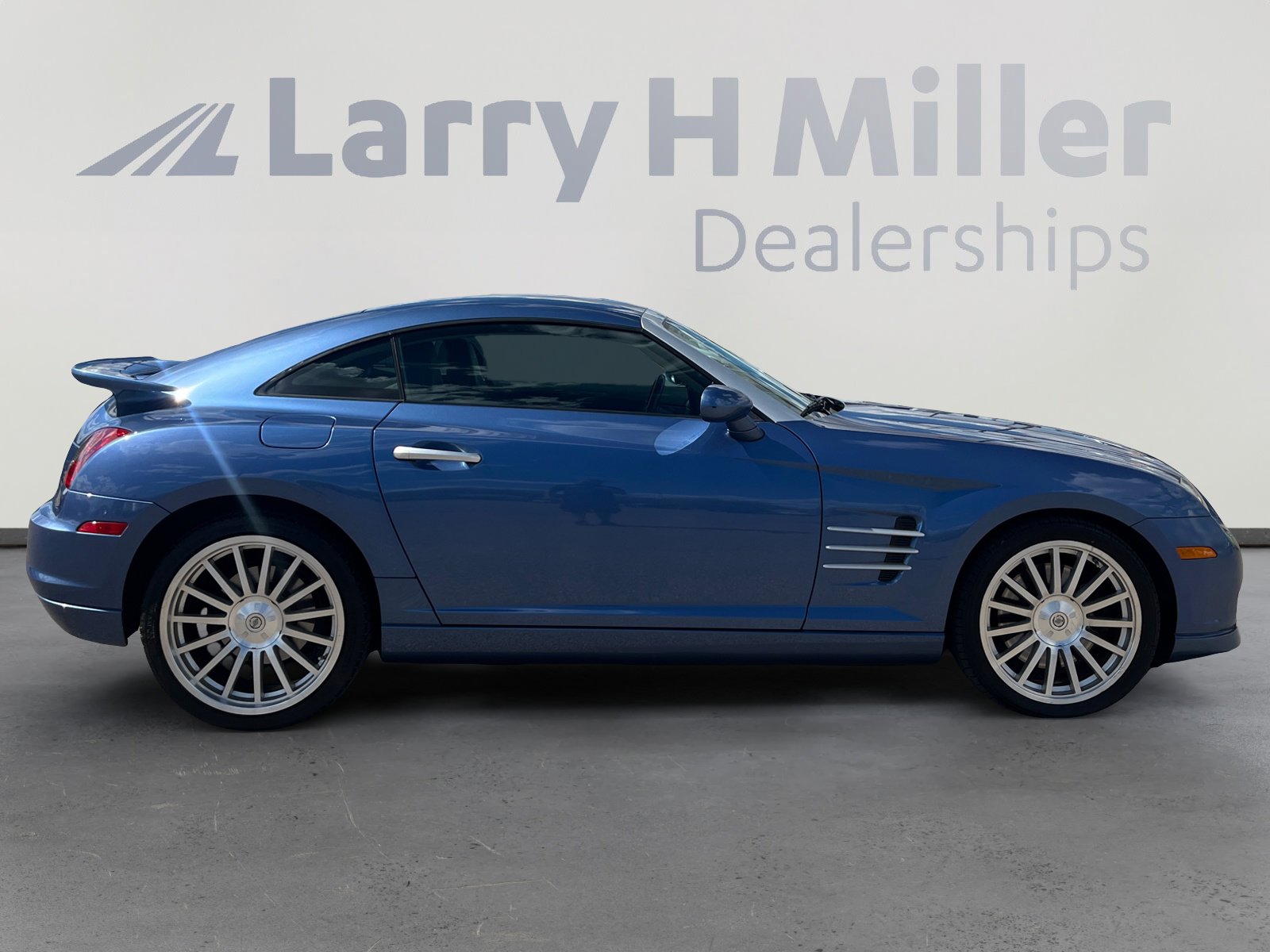 Used 2005 Chrysler Crossfire SRT-6 image 6
