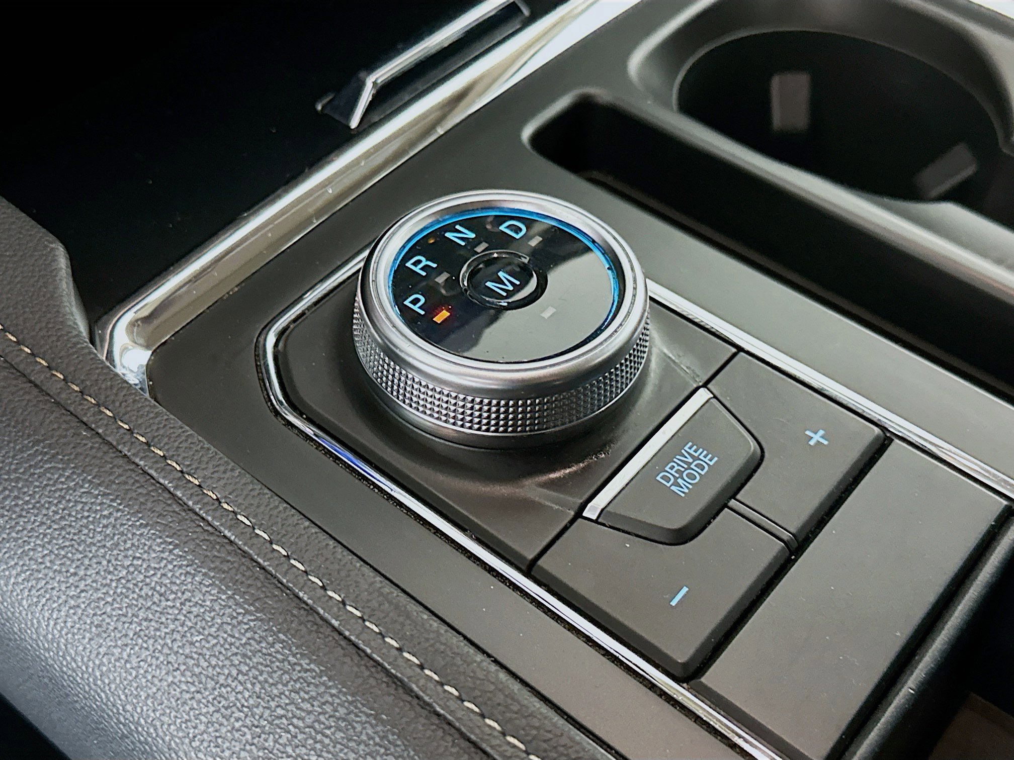 Used 2024 Ford Expedition XLT image 25