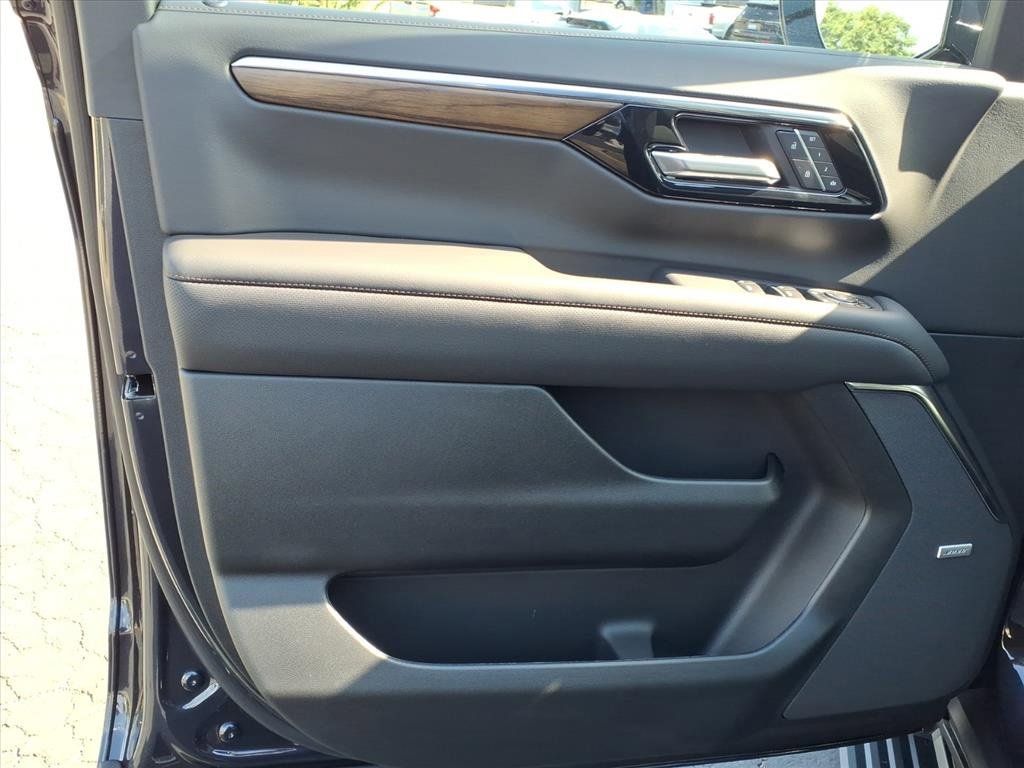 New 2026 Chevrolet Tahoe High Country image 8