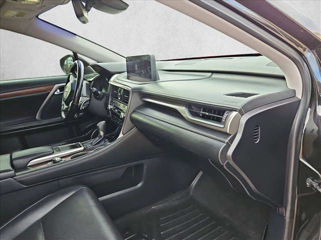 Used 2020 Lexus RX 350L Premium w/ Premium Package AWD/4WD image 19
