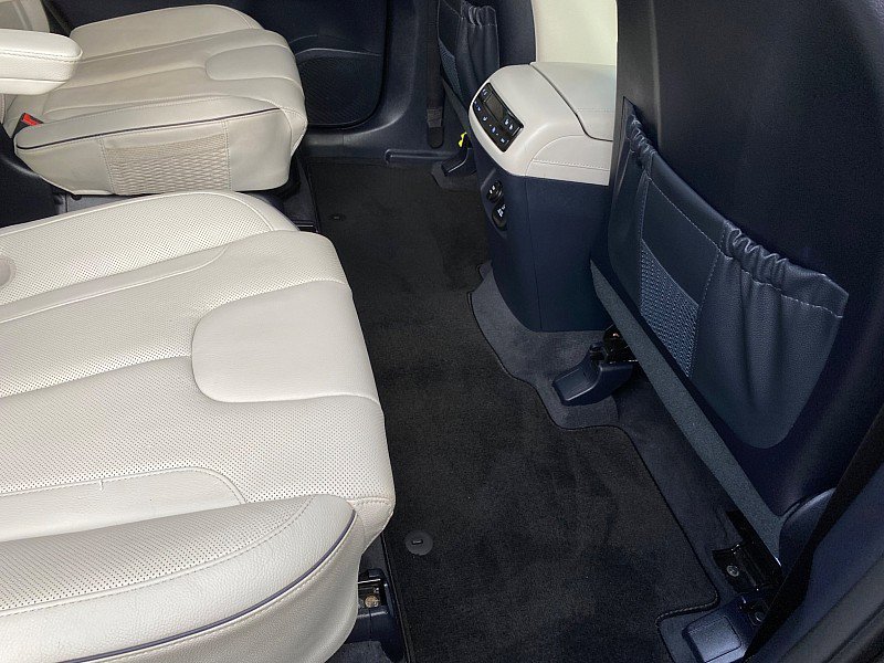 Used 2024 Hyundai Palisade Limited image 32