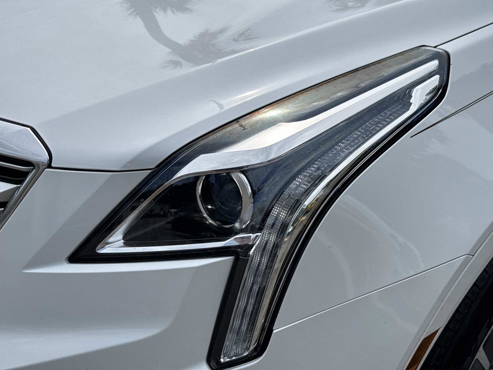 Used 2019 Cadillac XT5 Luxury AWD/4WD image 9