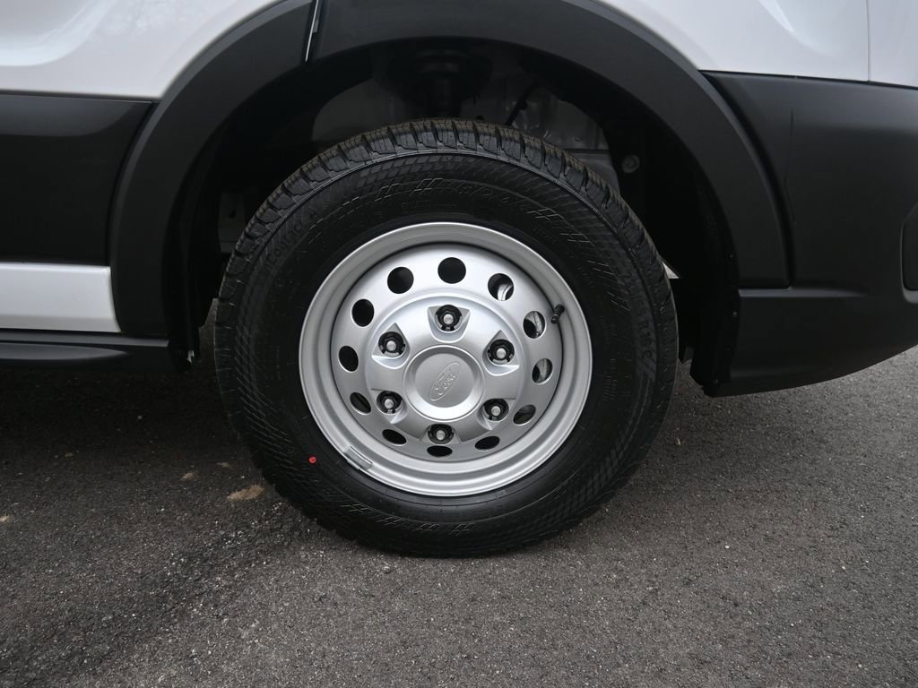 New 2026 Ford Transit 250 148 Medium Roof Extended AWD image 38