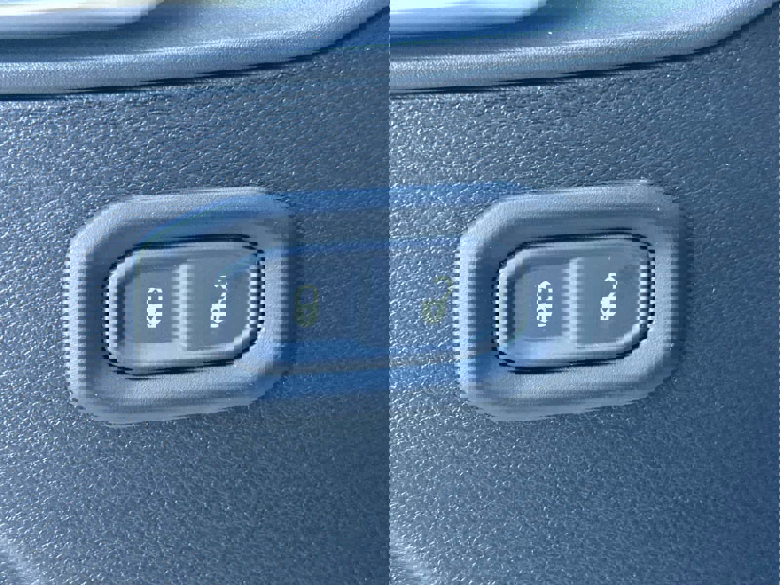 New 2025 Jeep Wrangler Sport image 33