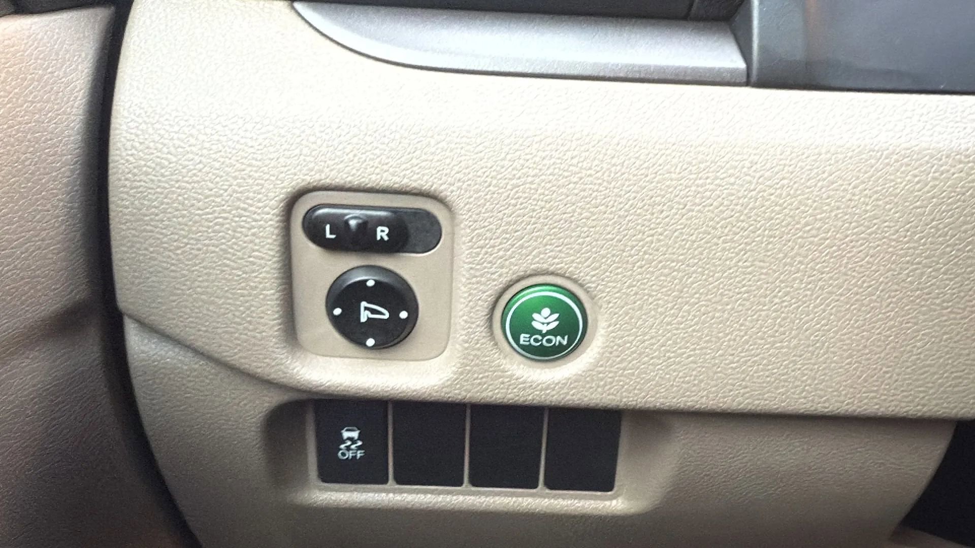 Used 2017 Honda Pilot EX image 15