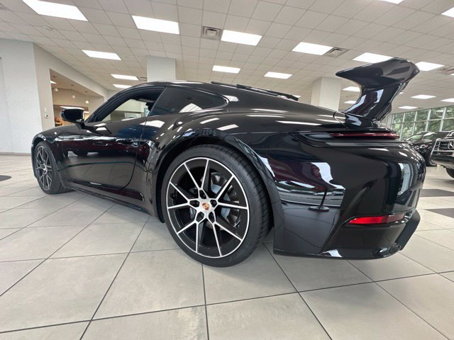 Used 2026 Porsche 911 Carrera RWD image 11