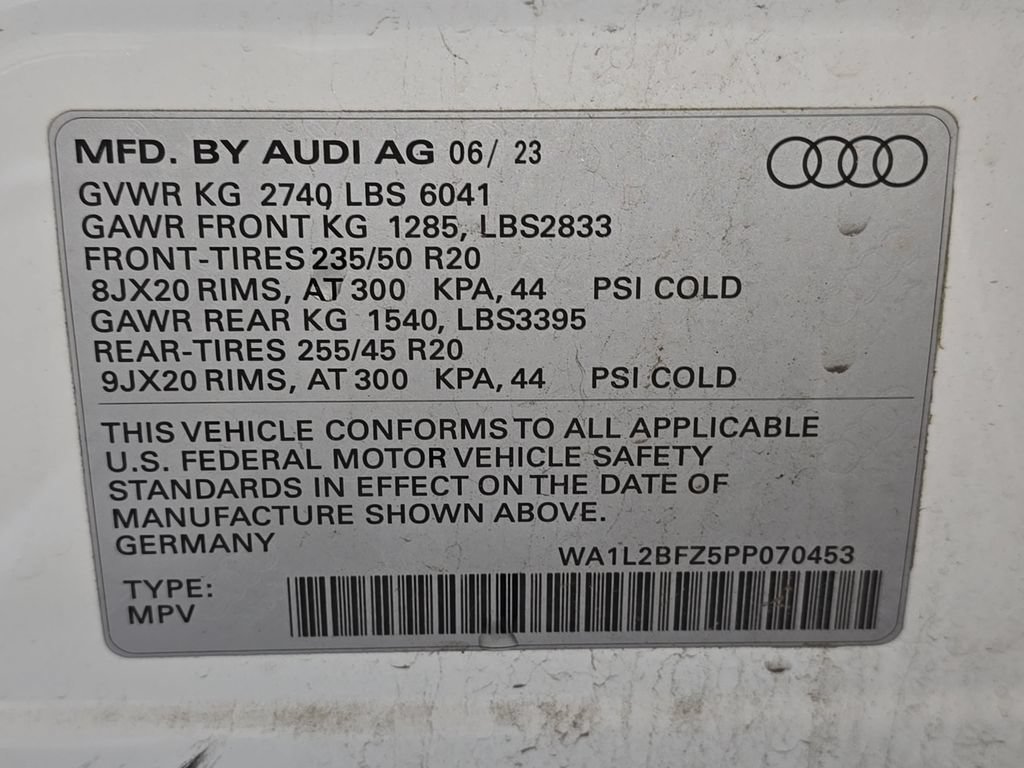 Certified 2023 Audi Q4 e-tron Premium Plus w/ Premium Plus AWD/4WD image 34