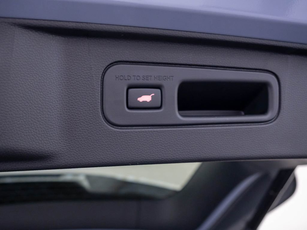 New 2026 Honda Pilot Black Edition image 44