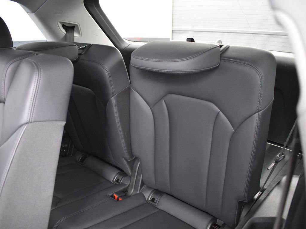 Used 2023 Audi Q7 3.0T Premium Plus image 28