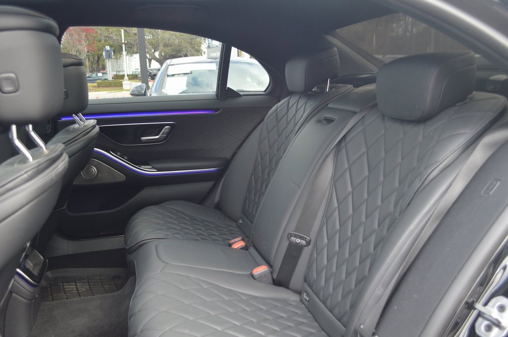 Used 2025 Mercedes-Benz S 580 4MATIC Sedan image 32