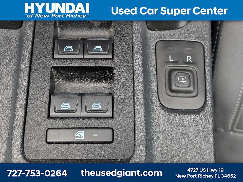 Used 2022 Ford Bronco Outer Banks AWD/4WD image 33