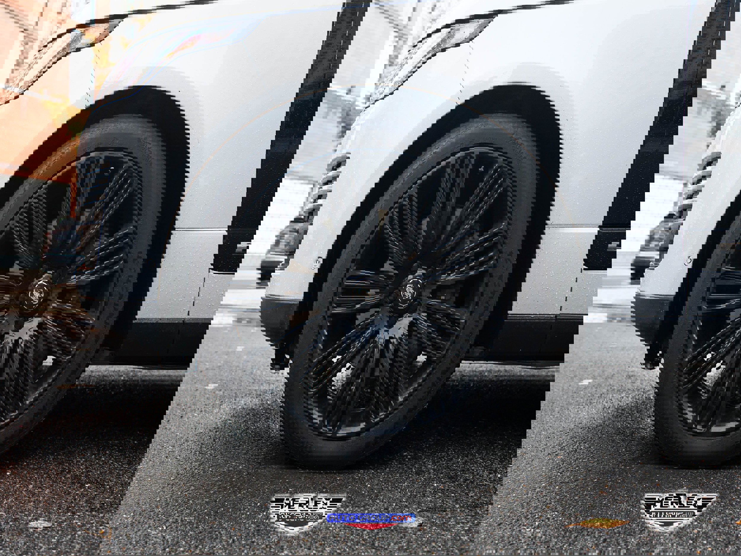 Used 2018 Land Rover Range Rover Long Wheelbase Supercharged image 10