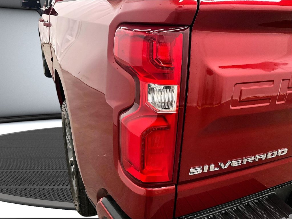 Used 2023 Chevrolet Silverado 1500 RST AWD/4WD image 24