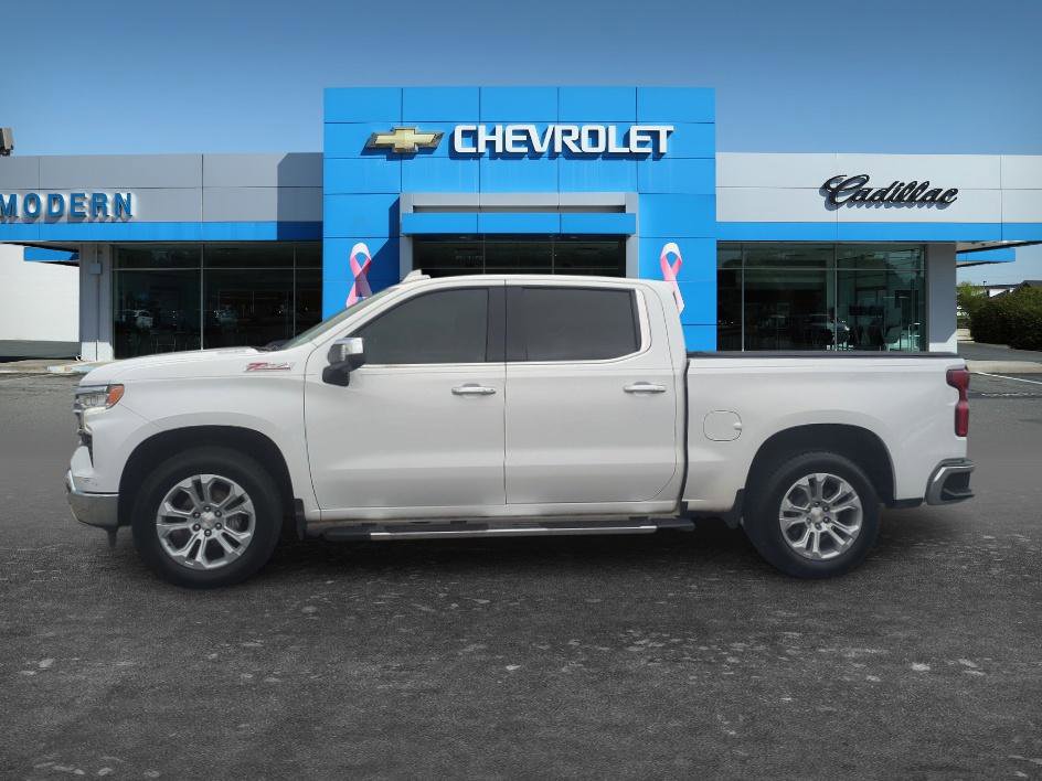 Used 2023 Chevrolet Silverado 1500 LTZ AWD/4WD image 2