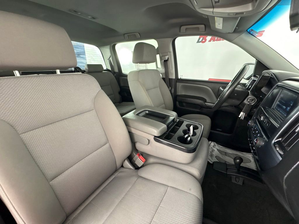 Used 2018 Chevrolet Silverado 1500 Custom w/ Custom Value Package AWD/4WD image 34