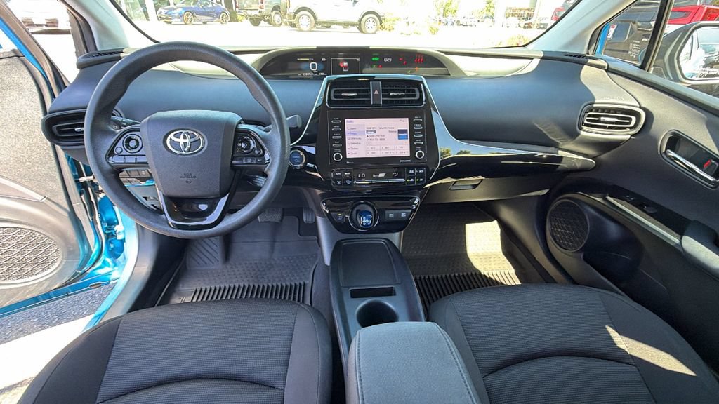 Used 2022 Toyota Prius L Eco FWD image 18