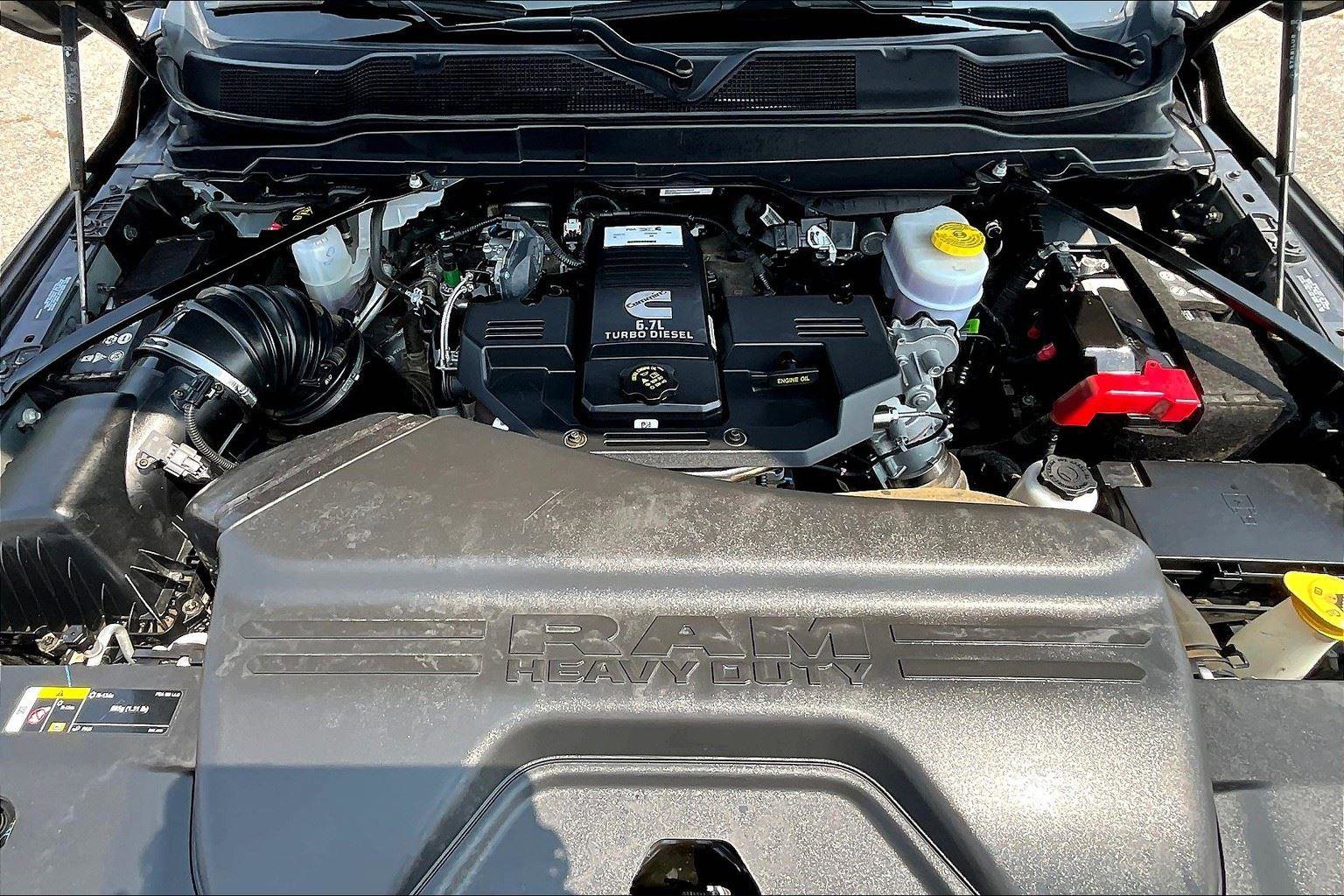 Used 2024 RAM 2500 Laramie image 13
