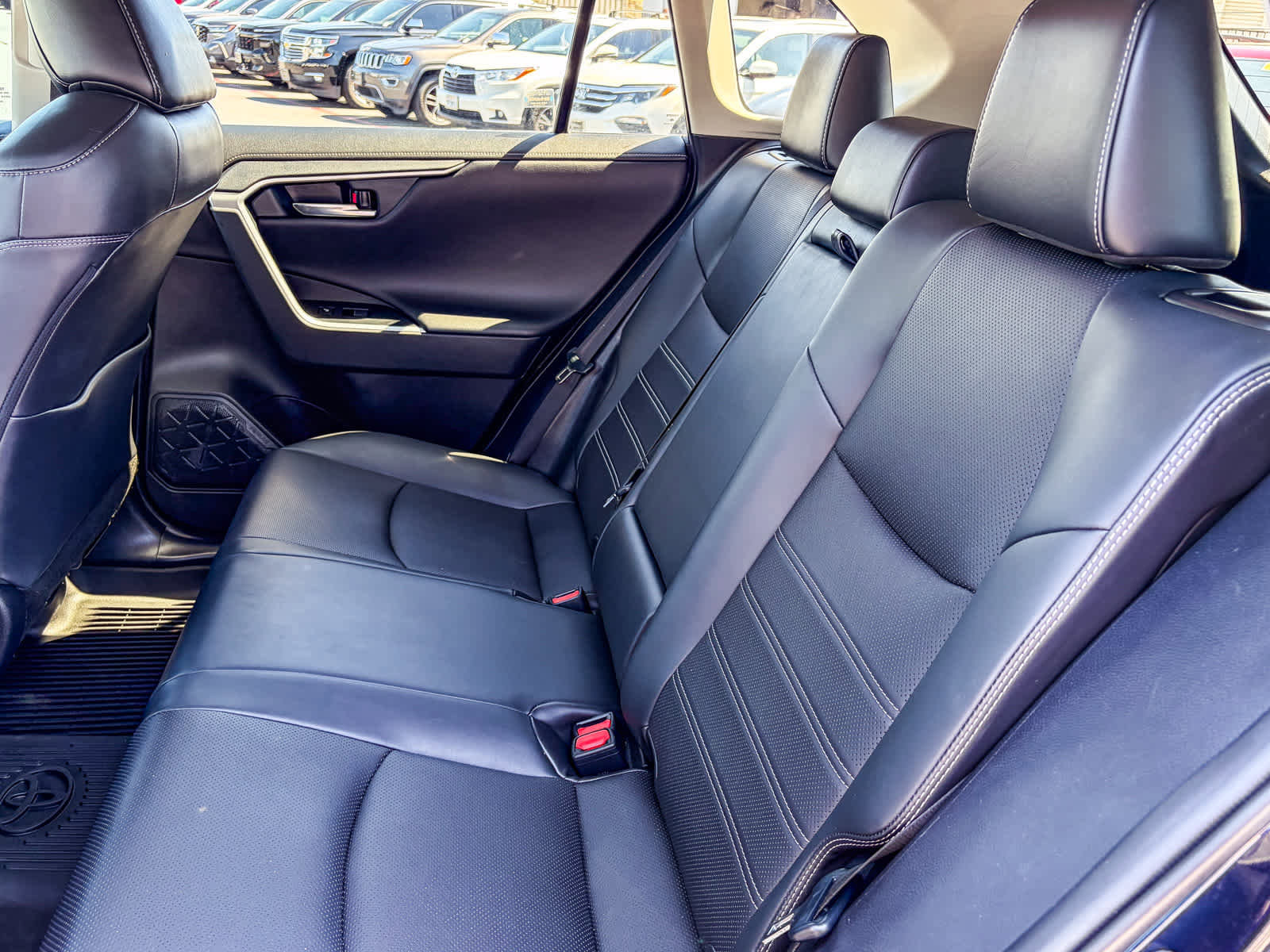 Used 2020 Toyota RAV4 Limited w/ Limited Grade Weather Package image 18