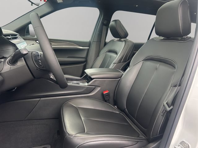 New 2026 Jeep Grand Cherokee L Limited w/ Limited Altitude Package AWD/4WD image 12