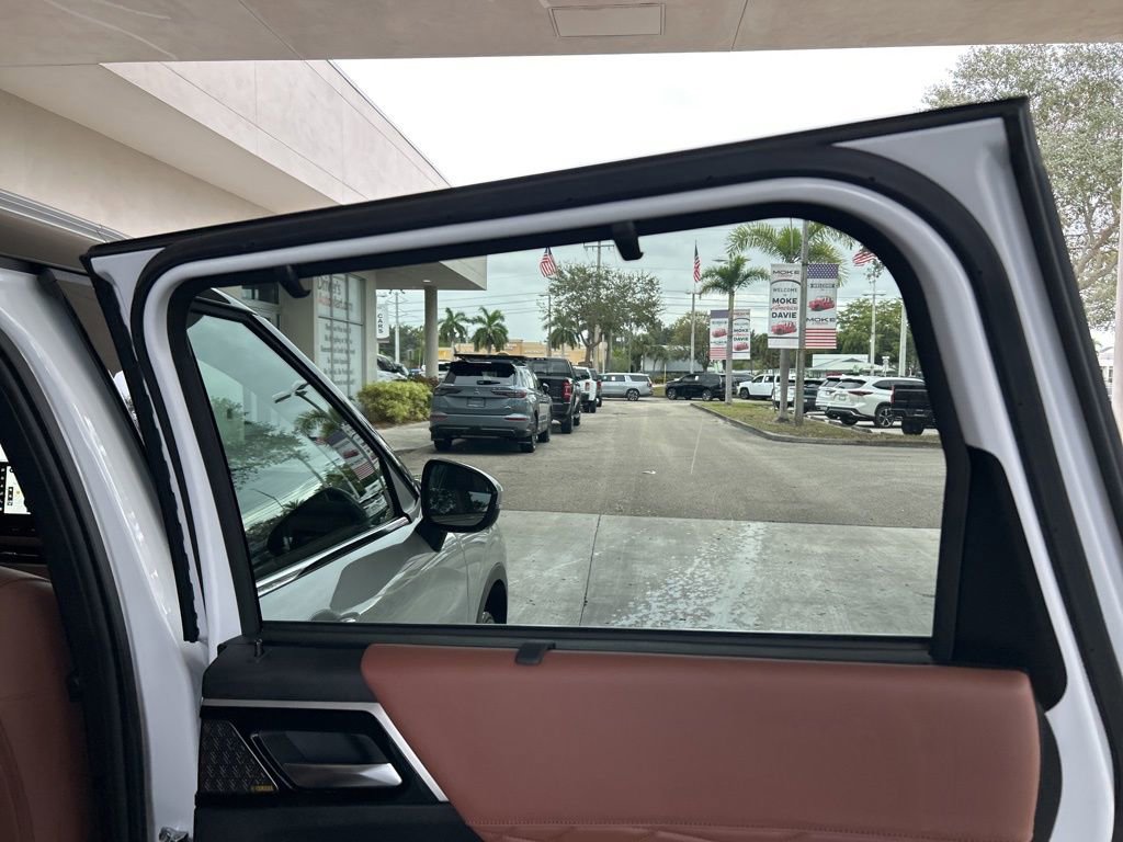 New 2026 Mitsubishi Outlander SEL image 29