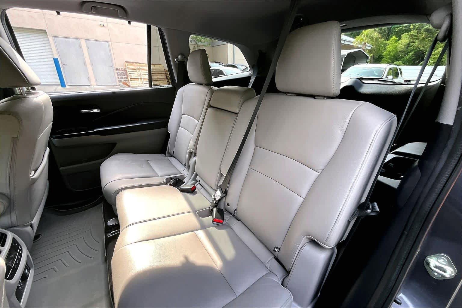 Used 2020 Honda Pilot Touring image 20