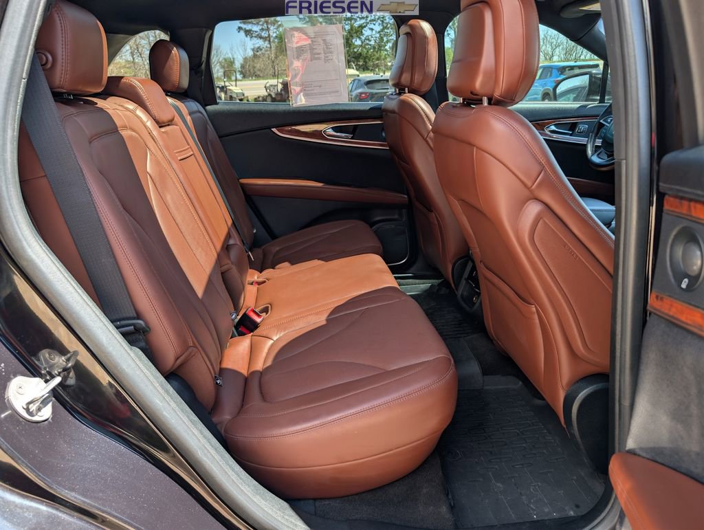 Used 2020 Lincoln Nautilus Reserve w/ Cargo Utility Package AWD/4WD image 29