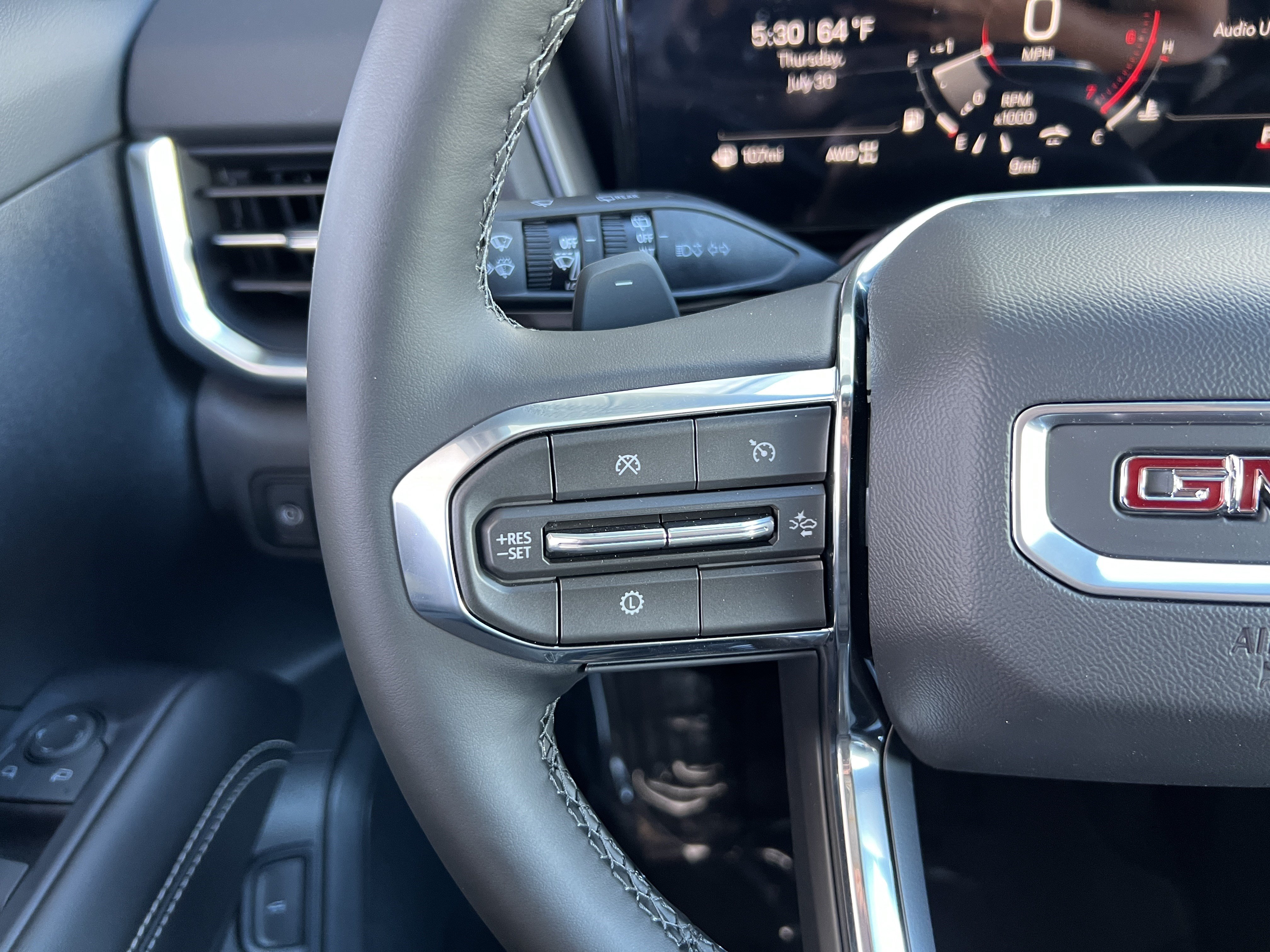 New 2027 GMC Terrain Elevation w/ Elevation Premium Package AWD/4WD image 28