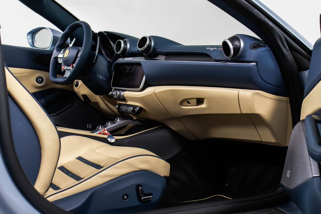 Certified 2022 Ferrari Portofino M image 49