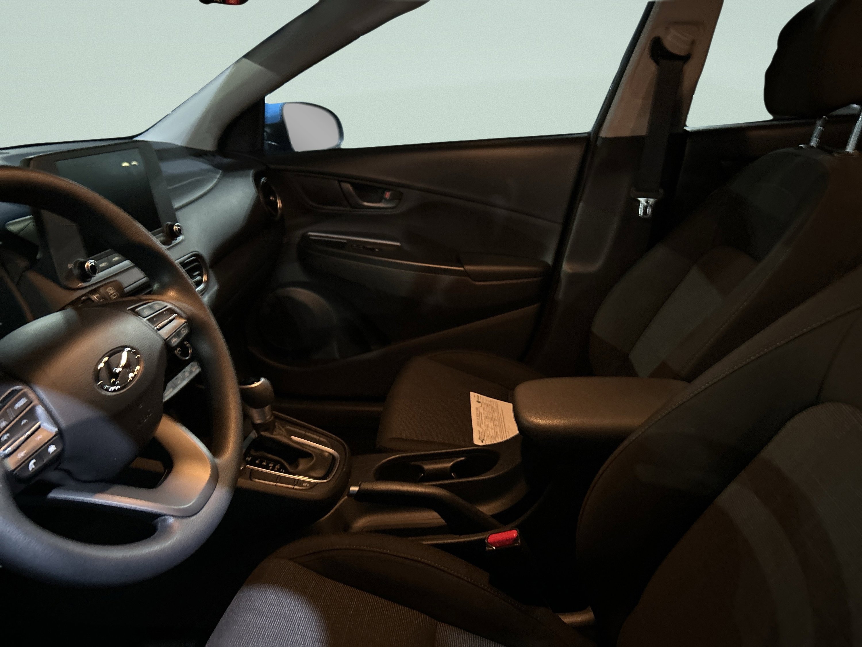 Used 2023 Hyundai Kona SEL w/ Cargo Package image 8