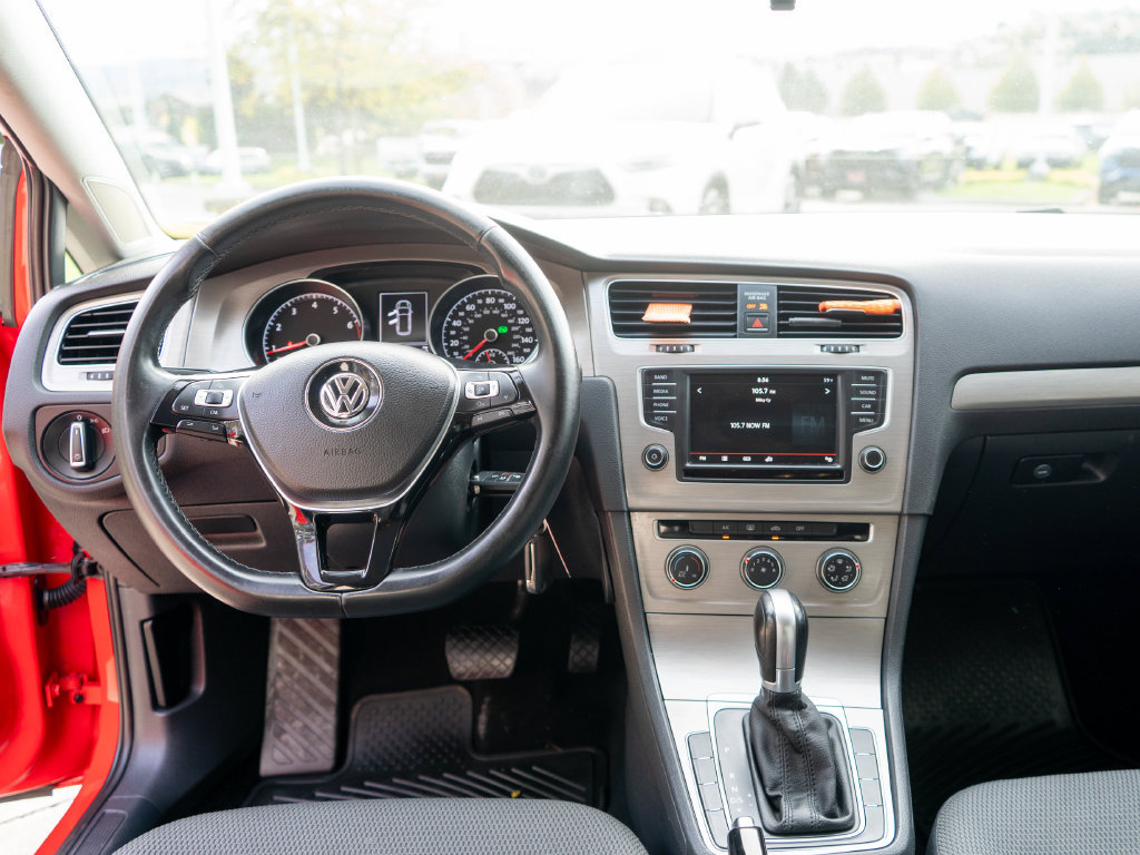 Used 2016 Volkswagen Golf S FWD image 13