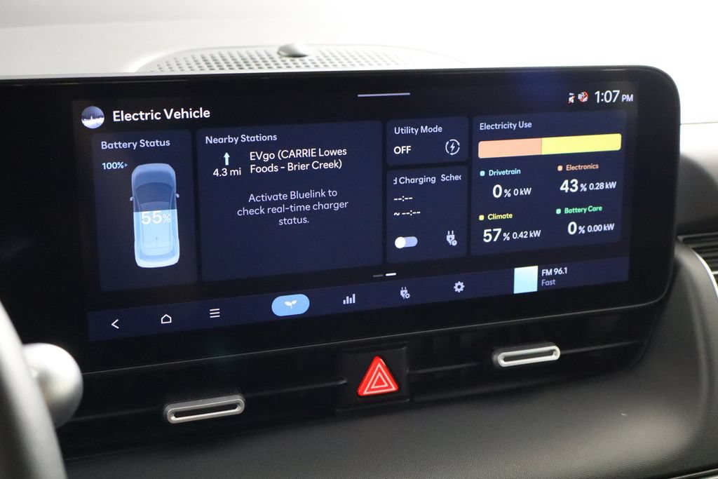 Used 2025 Hyundai Ioniq 5 SE RWD image 34