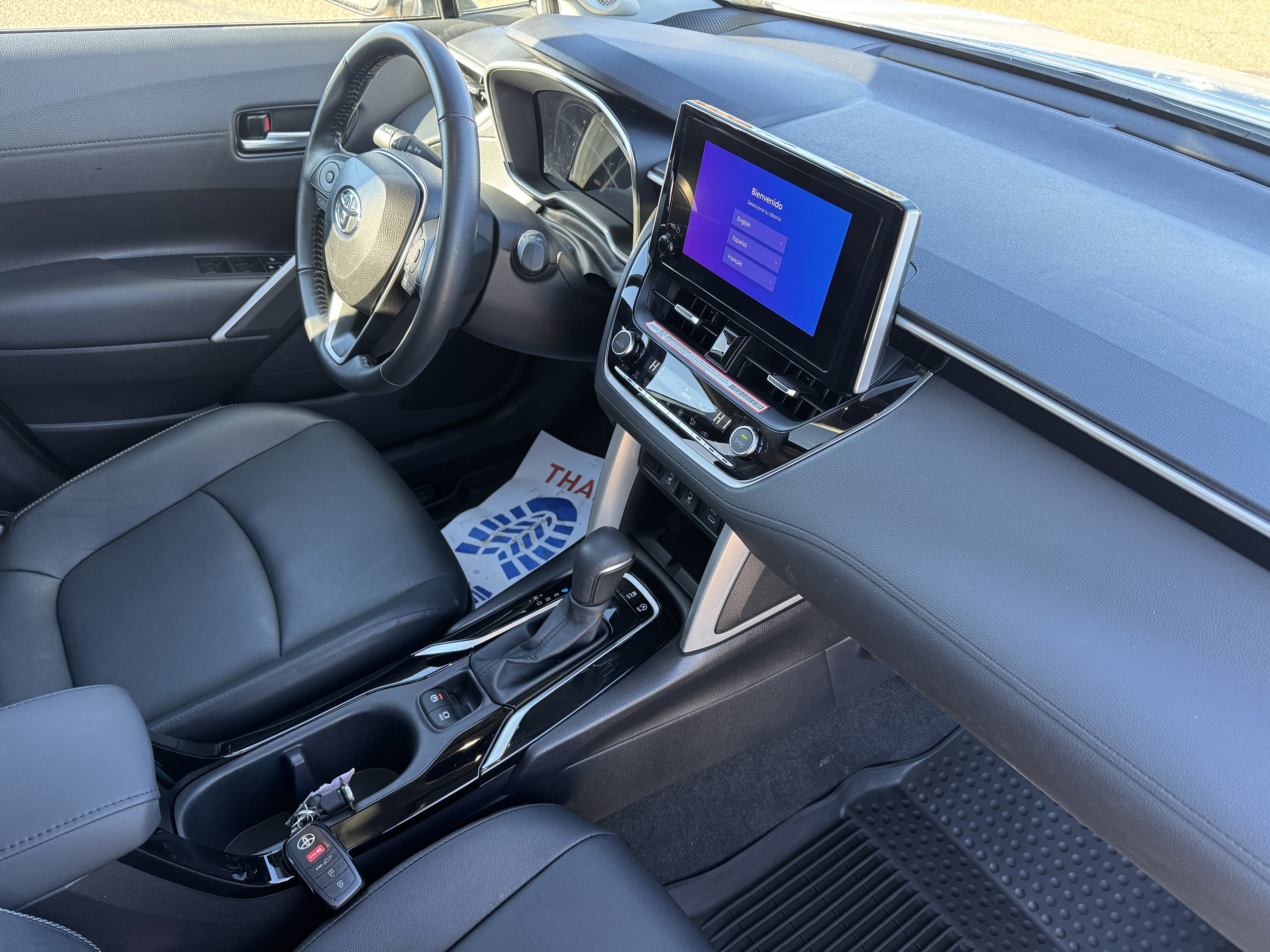 Used 2024 Toyota Corolla Cross XLE image 19